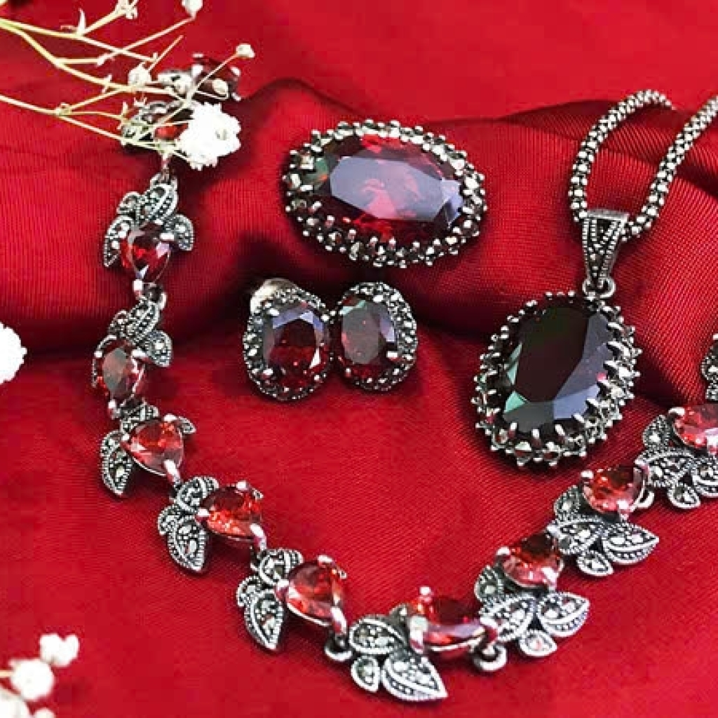 Phụ Kiện & Trang Sức Nữ