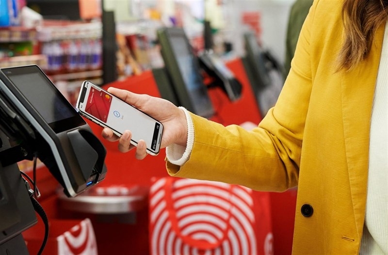 Smartphone trở thành ví tiền điện tử khi mua sắm với kết nối NFC Smartphone trở thành ví tiền điện tử khi mua sắm với kết nối NFC
